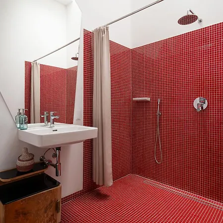 Apartman Romantic And Atypical In Prague's Montmartre