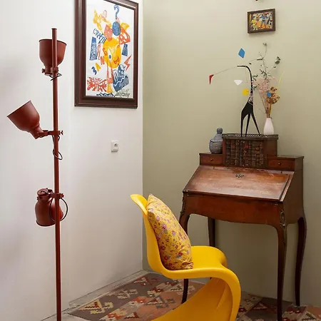 Apartman Romantic And Atypical In Prague's Montmartre *