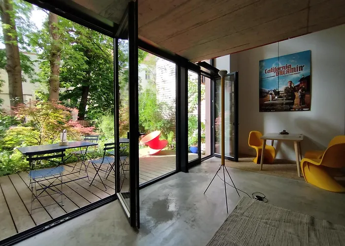 Romantic And Atypical In Prague's Montmartre
